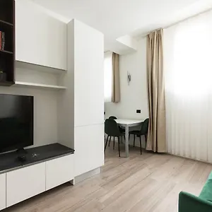 Youhosty - Montebianco 4/6 Milano